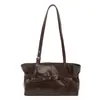 2026 Bolso de Cuero Aceitado para Axila, Bolso Tote Versátil de Gran Capacidad para Viajes Diarios, Bolso de Hombro Exquisito de Gama Alta para Mujer