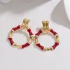 Brincos Dopamina Tendência e Versáteis com um Design Exagerado de Argola de Bambu Colorido Vintage, Fashionable e Sofisticado