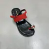 Sandalias Planas de Estilo Coreano sin Cierre Estilo Hada con una Correa para Mujer Verano Nuevas Retro Versátiles para Viajes Cotidianos Sandalias Romanas