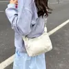 Bolso Nuevo Estilo Chino 2026 Nuevo Modelo Bolso Cruzado Estilo Chino para Mujer con Aspecto de Alta Gama Bolso Versátil para Dama Bolso de Muñeca