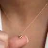 Colar estilo Aladdin lâmpada mágica europeu e americano transfronteiriço, apresentando um pingente 3D dourado, moderno e estiloso, com um design único e legal