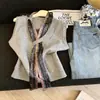 Chaleco de Punto Gris de Cuello Halter Estilo Old Money para Mujer, Look de Capas Otoñal, Top de Alta Gama sin Mangas con Cuello en V
