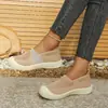 Novo Estilo de Verão Sapatos de Tecido Old Beijing para Mulheres, Sapatos Casuais de Malha Respirável Vazada, Solado Macio, Antiderrapante, Sapatos de Malha para Pessoas de Meia-Idade e Idosos