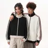 Sudadera estilo americano con bloques de color de tres rayas y cuello alto, unisex, colección de otoño, chaqueta deportiva de moda estilo universitario, corte holgado, prenda exterior versátil