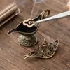 Quemador de Incienso Lámpara Mágica de Aladdín Quemador de Incienso de Bobina de Aleación con Patrón de Nube, Polvo Antiadherente, Madera de Agar, Sándalo, Incienso de Pera de Ganso, Adorno para Ceremonia de Té