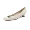 2026 Primavera/Verão Novo Estilo Coreano Bico Quadrado Decote Baixo Salto Baixo Sapatos de Salto Único para Mulheres Fivela de Metal Sapatos de Salto Gatinho para o Trabalho Preto Slip-on