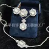 Pó de gelo calcedônia incrustado com flores ricas pingente conjunto de quatro peças calcedônia verde ágata jade brincos anel pulseira joias