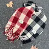 Cachecol Xadrez Vermelho de Natal para Mulheres no Outono e Inverno Estilo Coreano Imitação de Caxemira Luxo Acessível Alta Qualidade Cachecol Xale Quente
