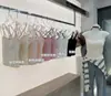 Nueva camisola bicolor de dos piezas simuladas con detalle de lazo, top corto floral ajustado que acentúa la figura
