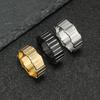 Anillo nuevo de acero inoxidable transfronterizo Moda corte borde ondulado lote irregular Línea de flor anillo de titanio acero masculino fabricante