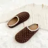 Adelgazantes, duraderas, elegantes, de soporte, con lunares, pantuflas de exterior de moda para mujer, nuevo modelo 2026, de suela gruesa, pantuflas populares