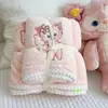 Venta al por mayor de fábrica Di Shi bordado de dibujos animados Lingna Belle Tigger Oso Duffy toalla toalla toalla de playa combinación