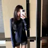 Top Base de Manga Longa com Gola Redonda Estilo Coreano para Mulheres Início do Outono Slim Fit Botão nos Punhos Valorizador Camada Interna Elástica