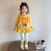 Conjunto Estrela de Menina para Primavera e Outono 2026 Nova Moda Estilosa Roupas de Primavera Infantis Moletom para Bebês