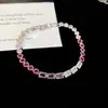 Selo Redondo Luz Carmesim! Pulseira com Fivela Redonda de Zircônia Banhada a Ouro Real Pulseira Estilo Vintage de Luxo Leve Pulseira de Luxo Leve Toque de Alta Qualidade Mão