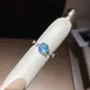 Anel Aberto Flor Zircônia Redonda Brilhante Banhado a Ouro Real 18k Anel de Dedo Indicador de Alto Padrão de Nicho Anel Versátil