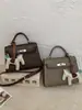 Yuezi 2026 Nuevo Bolso de Mano de Moda para Viajes Diarios Bolso de Hombro con Diseño Novedoso Bolso Cruzado Versátil Kelly