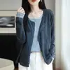 Cárdigan de punto a rayas de cuello redondo, falso dos piezas, para mujer, atuendo de principios de otoño 2026, talla grande, holgado, adelgazante, suéter superior en capas