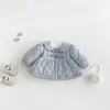 Conjunto Duas Peças Dianxi para Bebê Menina - Jaqueta Acolchoada de Algodão com Gola de Renda para o Inverno, com Forro de Fleece e Cobertor de Pé Espessado para Abertura do Pé