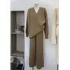 Nuevo Conjunto de Dos Piezas de Moda Casual para Otoño e Invierno 2026, Estilo Europeo y Americano, Estilo Perezoso, Suéter de Punto con Cuello en V + Pantalones de Pierna Ancha