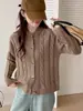 Nueva Colección Otoño/Invierno 2026: Suéter Cárdigan de Punto Cableado de Cuello Redondo de Botones Sencillo y Versátil para Mujer, con un Estilo Relajado y sin Esfuerzo