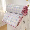 Colcha Fresca de Verão Bordada com Conchas Algodão Lavado Fio Dupla Camada Colcha de Verão Conjunto de Quatro Peças Fina Desenho Animado Lavável à Máquina Lavável Colcha de Presente