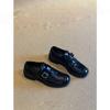 Sapatos Pequenos de Couro com Bico Quadrado e Fivela para Mulheres 2025 Salto Grosso Estilo College Mocassins Sapatos Versáteis e Práticos