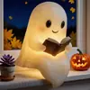Luz Noturna de Halloween Fantasma Lendo Ornamentos Criativos de Resina Decoração Fofa para Desktop Luz Noturna de Ambiente