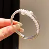 Pulsera Redonda de Perlas Multicapa con Pedrería Estética en Capas Pulsera de Lujo Ligero con Acabado de Alta Gama Joyería de Mano Elegante Francesa