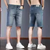 2026 Verano Elásticos Casuales Juveniles para Hombre Pantalones Cortos de Mezclilla Pantalones de Cinco Puntos Estilo Hong Kong Modernos Pantalones de Longitud Media Estilo Coreano Pantalones de Montar