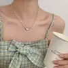 Collar de Mariposa de Perla de Cristal de Principios de Primavera con Falda Nuevo Estilo Caliente 2025 Cadena para Clavícula Lujo Accesible para Mujeres Cadena de Cuello de Nicho