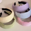 Diadema de Punto Rayada de Colores Caramelo con Ala Ancha, Simple y Versátil, Adecuada para Salidas Diarias, Nuevo Estilo de Accesorio para el Cabello