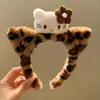 Tiara Fofa de Pelúcia com Estampa de Leopardo, Alto Valor Estético, Tiara de Gatinho Exquisita para Lavar o Rosto, Maquiagem e Higiene Pessoal, Novo Modelo 2026