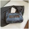 Bolsas Estilo Western Outono e Inverno 2025 Novas Bolsas Femininas Bolsas de Ombro da Moda para o Dia a Dia de Grande Capacidade Bolsas Tote para Aulas de Estudantes Universitários