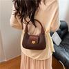 Bolso de Axila con Forma de Media Luna Estilo Francés 2025 Primavera Nuevo Estilo para Mujer Bolso de Mano para el Trabajo y el Trayecto Bolso Cruzado de Hombro a Cuadros