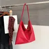 Bolso tote minimalista de nicho, nuevo modelo 2026, bolso hobo casual y relajado de gran capacidad, bolso de cubo versátil de cuero genuino para hombro