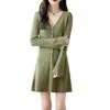 Otoño/Invierno 2026 Nuevo Vestido de Mujer Cuello en V Manga Campana Ajustado Vestido Largo de Punto Moda en Ropa para Mujer