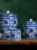 Pote de chá de cerâmica Jingdezhen, porcelana azul e branca antiga, não vedado com tampa, pote de armazenamento doméstico, estilo Novo Chinês retrô