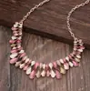 Colgante Largo Geométrico de Flor Hueca Esmaltada de Venta Caliente Transfronteriza Colgante de Collar Todo Fósforo de Corazón de Alta Calidad para Mujer