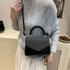 2025 Nova Moda Simples Estilo Coreano Bolsa de Mão Bolsa de Ombro Feminina Bordado Ins Pequena Bolsa Quadrada Bolsa Transversal Moderna