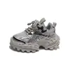 Zapatillas tipo dad de malla para niñas, zapatos de moda, nuevo modelo 2026, zapatos deportivos casuales versátiles con plataforma y suela gruesa para niños en otoño