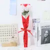 Bolsa para Ramo Individual Corazón de Rosa Susurro, Bolsa de Flores Opp, Esquema de Color Clásico Negro, Llena de Sensación de Alta Gama, Exudando una Ternura Única