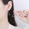 Aretes Elegantes para Mujer Estilo Coreano Pequeños Frescos Triangulares Acero Inoxidable Incrustado Escalera Zirconia Cuadrada Mayorista Transfronterizo Douyin