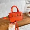 Bolsa de Ombro Cruzada Estilo Verão 2026 Transfronteiriça Versátil de Alta Qualidade Exquisite Moda para o Dia a Dia Design de Nicho Bolsa Saco de Ombro Cruzado