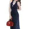 Vestido floral de cuello en V suave con cuello halter, estilo vacacional de verano, encaje, elegante, entallado en la cintura, adelgazante y que realza la figura, vestido largo
