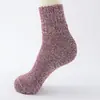 Calcetines de lana gruesos y cálidos de color sólido paralelo para mujer de Amazon, calcetines vintage de estilo étnico para mujer al por mayor