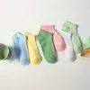 Nuevas Calcetines para Baño de Pies de Color Sólido de Longitud Media Unisex, Calcetines Desechables para Viaje y Hotel, Calcetines Baratos para Sitios de Construcción y Parques de Atracciones