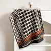 Cachecol vintage de bolinhas grandes e pequenas em falso cashmere para mulheres, xale com blocos de cor para outono e inverno, aquecedor de pescoço duplo espessado e quente com bolinhas e franjas