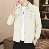 2025 Nueva Chaqueta Vaquera Casual Bordada Luminosa Fina de Otoño e Invierno Chaqueta de Trabajo para Hombre Top de Mezclilla de Moda para Hombre
