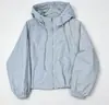 Chaqueta corta con capucha versátil estilo coreano para mujer, nueva colección casual primavera y otoño 2026, rejuvenecedora, elegante, corte holgado, top adelgazante